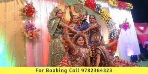 Uttar Pradesh Mayur Raslila Group, Charkula,Deepak Dance Group, Radha Krishna Bridal Groom Entry